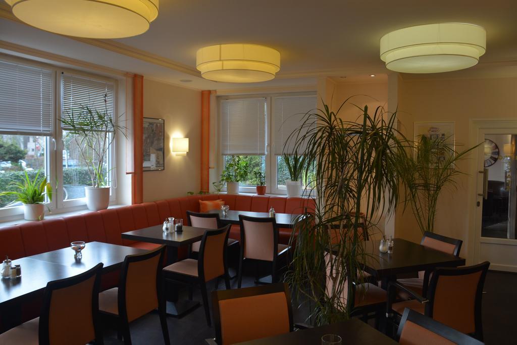 Hotel Oyten Am Markt Extérieur photo