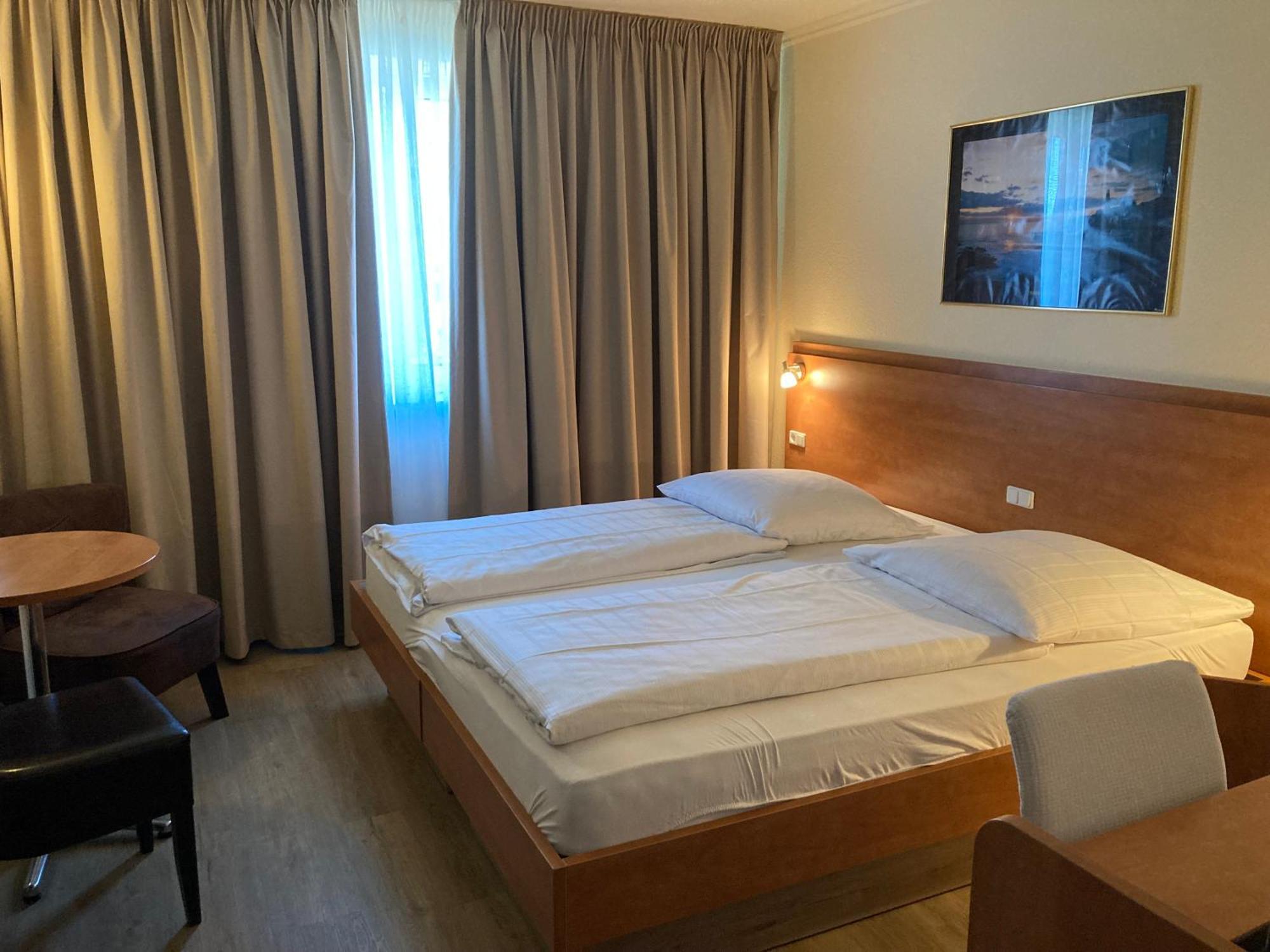 Hotel Oyten Am Markt Extérieur photo