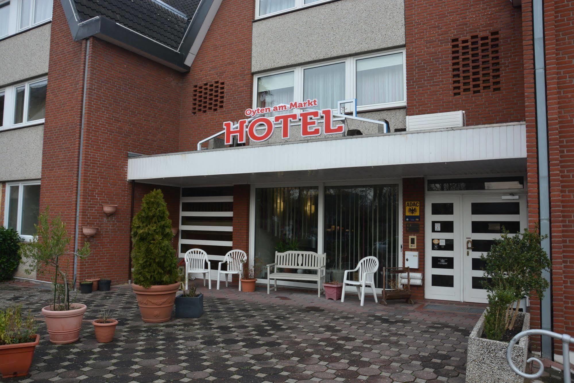 Hotel Oyten Am Markt Extérieur photo